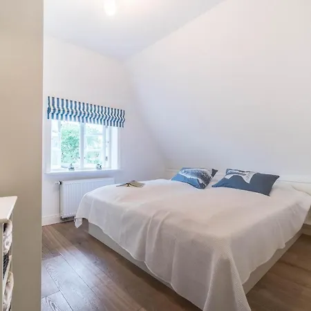 Altes Schulmeisterhaus 2