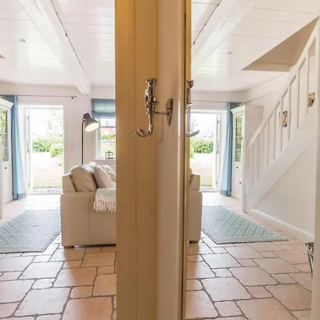 Altes Schulmeisterhaus 2 別荘 *