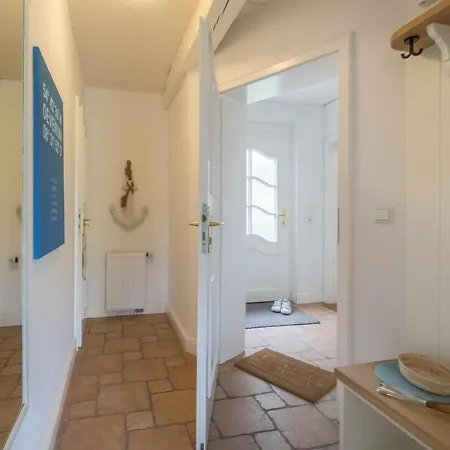 Altes Schulmeisterhaus 2